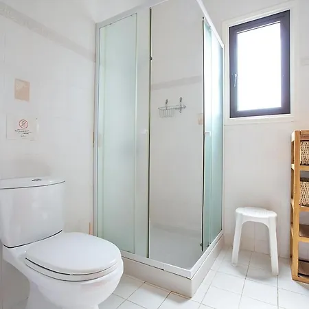 Kanthos - Beautiful 4 Bedroom With Pool - Close To The Villa